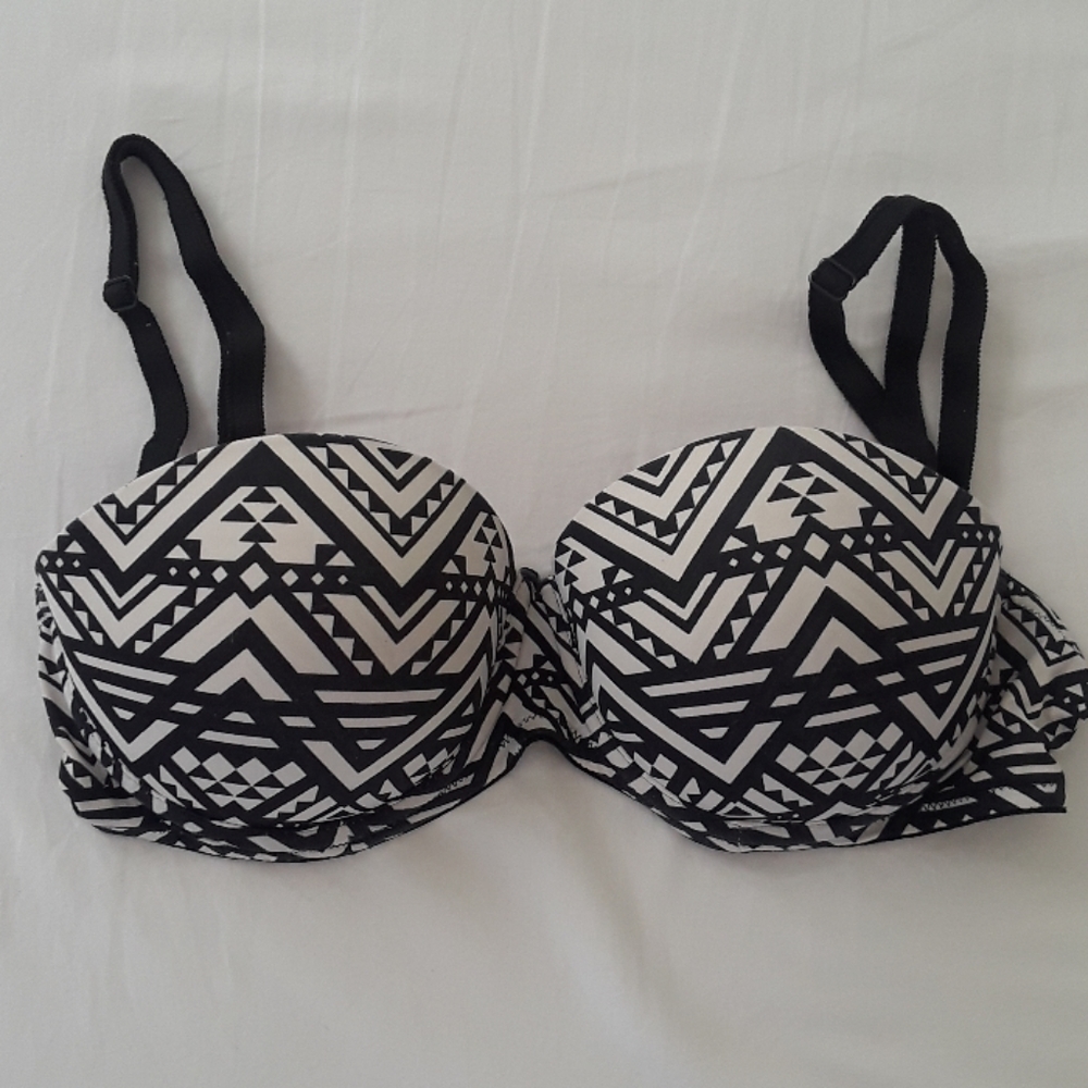 PINK Victoria's Secret Bra 34C